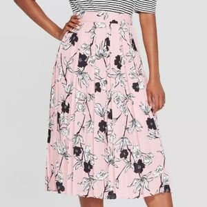 Who What Wear Size 12 Floral Pink Pleated Skir